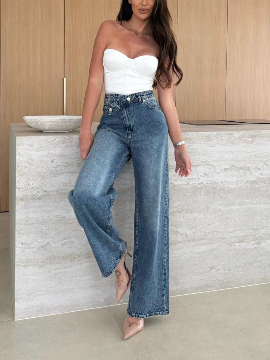 Elegant Women’s Denim Jeans