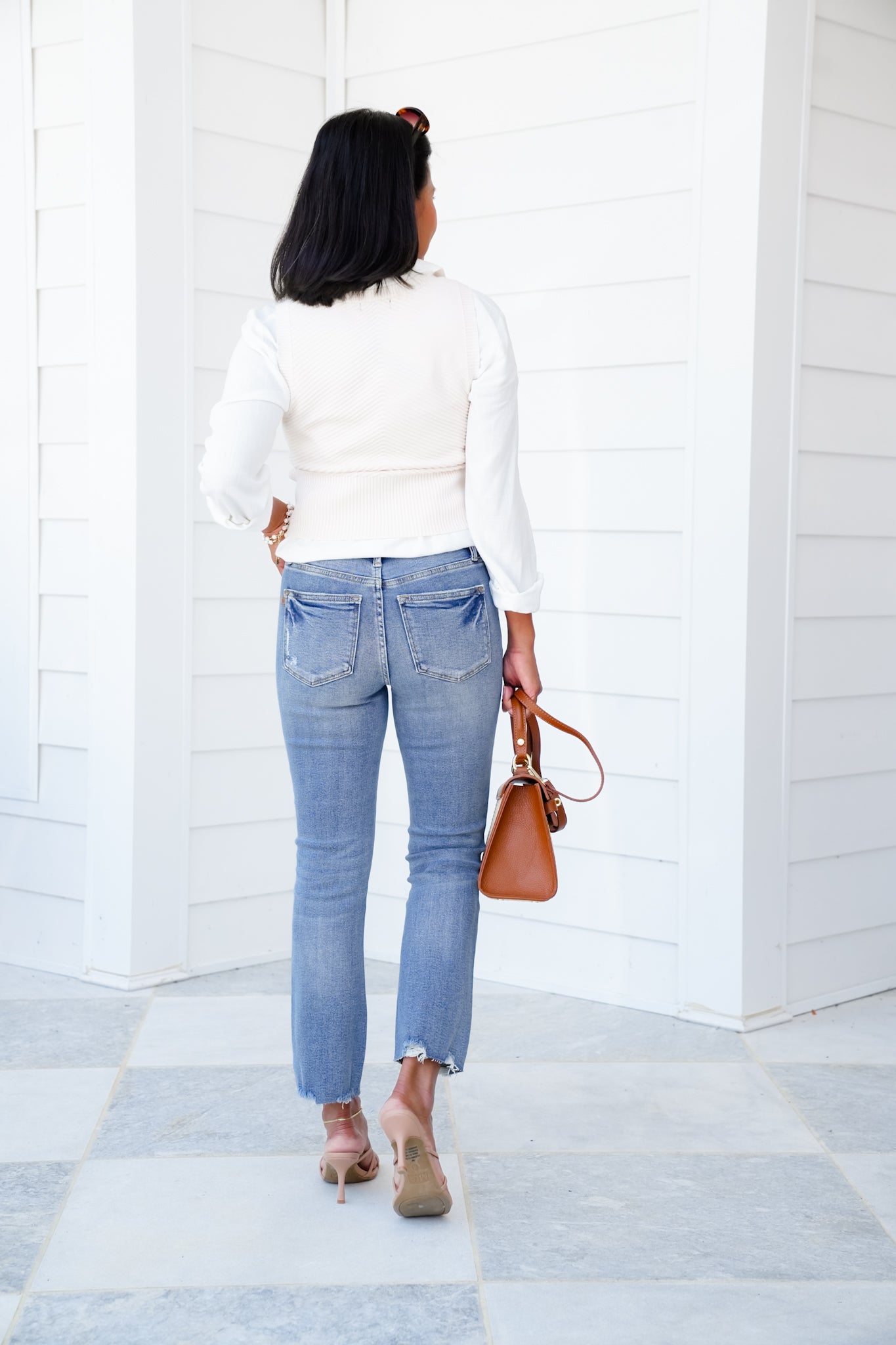 Modern Mid-Rise Distressed Hem Jeans