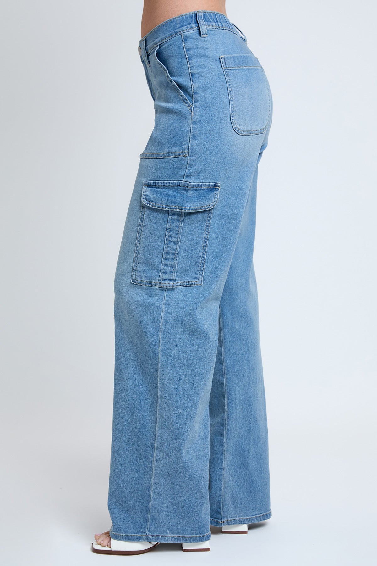 Elastic Waist Straight Leg Cargo Jeans