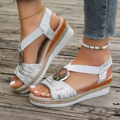 Orthopedic sandals with optimal support