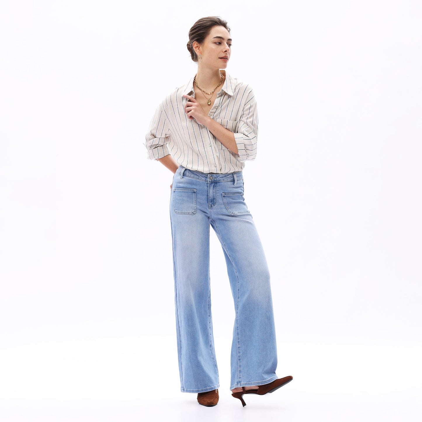 Mid-Waist Front Pocket Wide-Leg Jeans