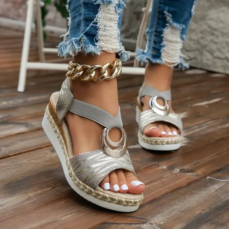 Orthopedic sandals with optimal support